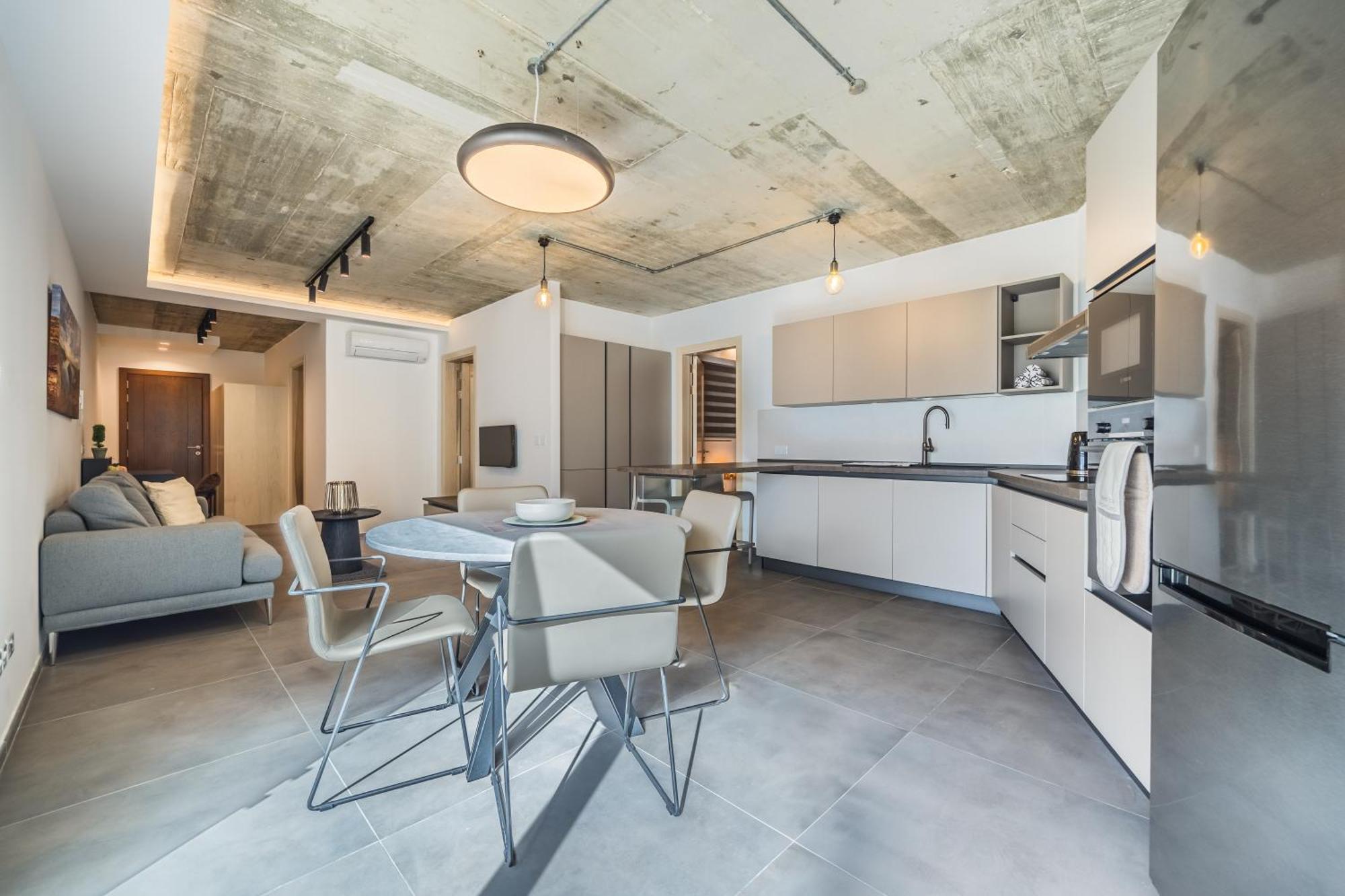 Appartement Brand New Close To Amenities. An Exceptionally Chic Get-away! *